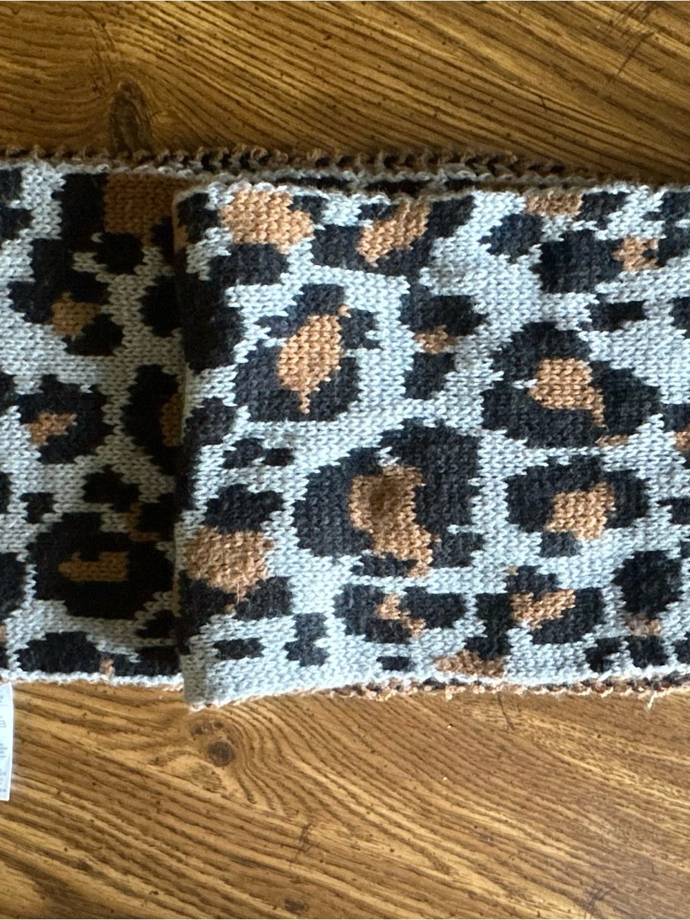 Old Navy Women's Animal Print Knit Fringe Acrylic Multicolor Rectangle Scarf